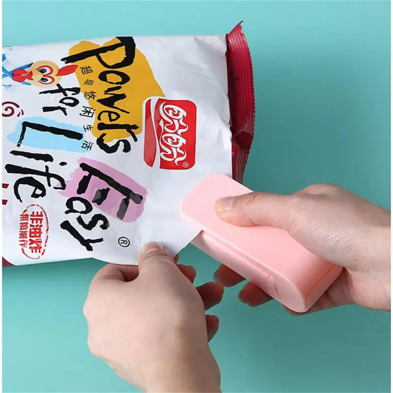 Mini Heat Bag Packaging Sealer Portable Plastic Bag Clip Sealing Machine Food Storage Snack Sealing Kitchen Gadgets Acceessories