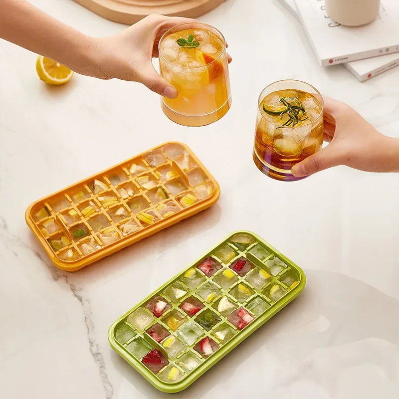 Big Size 32/64 Slots Ice Cube Molds Trays With Lid Creative 2 In 1 Ice Cube Molds And Storage Box Remove Ice With One Click